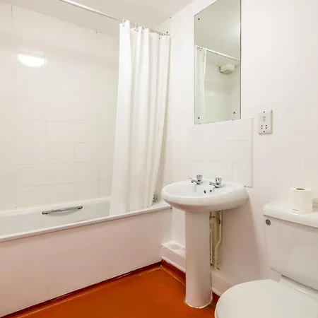 Newly Renovated Hampton 2 By Prescott Apartment *